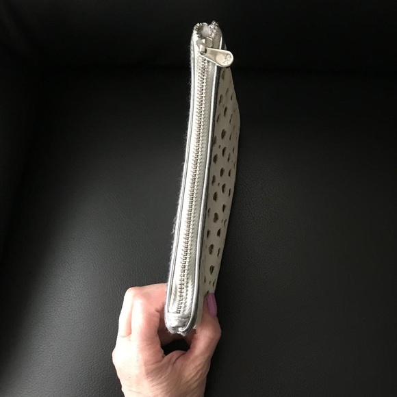 Indigo Pouch - Picture 3 of 4